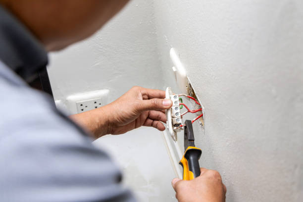 Best Circuit Breaker Repair  in Massanutten, VA